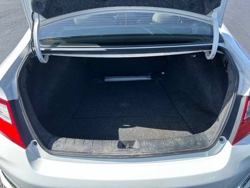 Used 2017 Honda Accord EX-L image 37