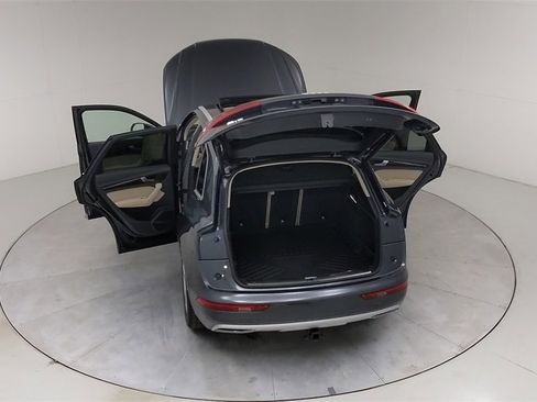 Used 2019 Audi Q5 Prestige w/ Prestige Package image 50