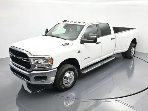Used 2024 RAM 3500 Big Horn image 29