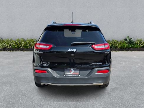 Used 2018 Jeep Cherokee Limited AWD/4WD image 6