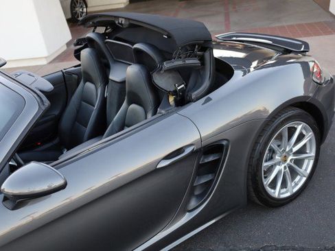 Used 2017 Porsche 718 Boxster image 58