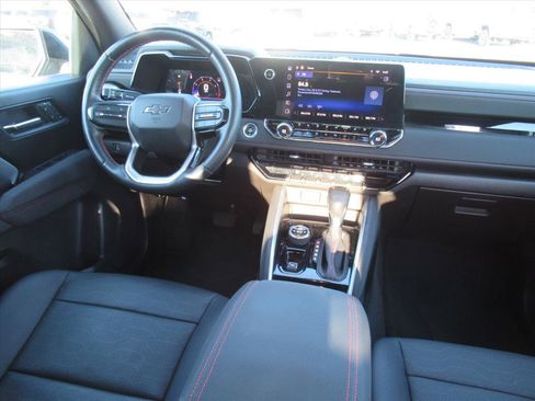 Used 2023 Chevrolet Colorado Z71 w/ Z71 Convenience Package 2 image 15