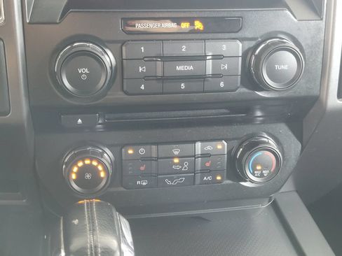 Used 2016 Ford F150 XLT w/ Equipment Group 302A Luxury RWD image 20