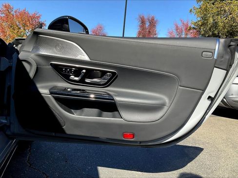 Used 2024 Mercedes-Benz SL 43 AMG image 26