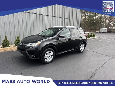 Used 2015 Toyota RAV4 LE AWD/4WD image 2