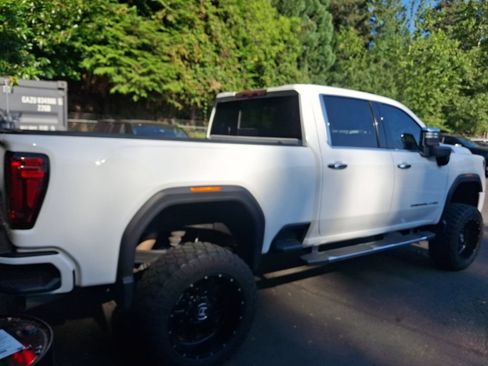 Used 2020 GMC Sierra 2500 Denali w/ Denali Ultimate Package AWD/4WD image 6