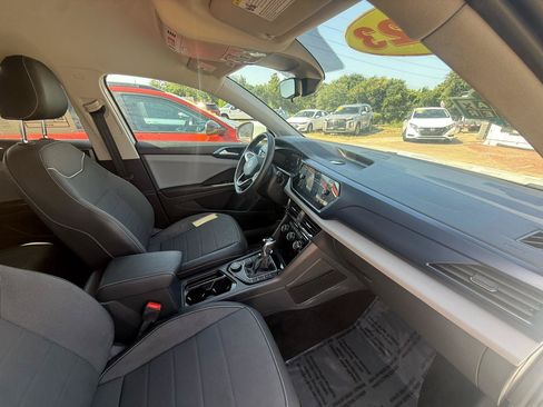 Used 2023 Volkswagen Taos SE AWD/4WD image 23