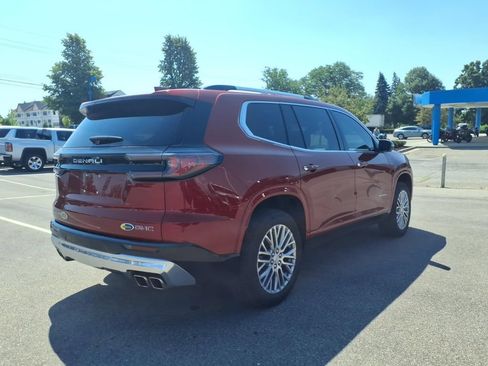 Used 2024 GMC Acadia Denali FWD image 4