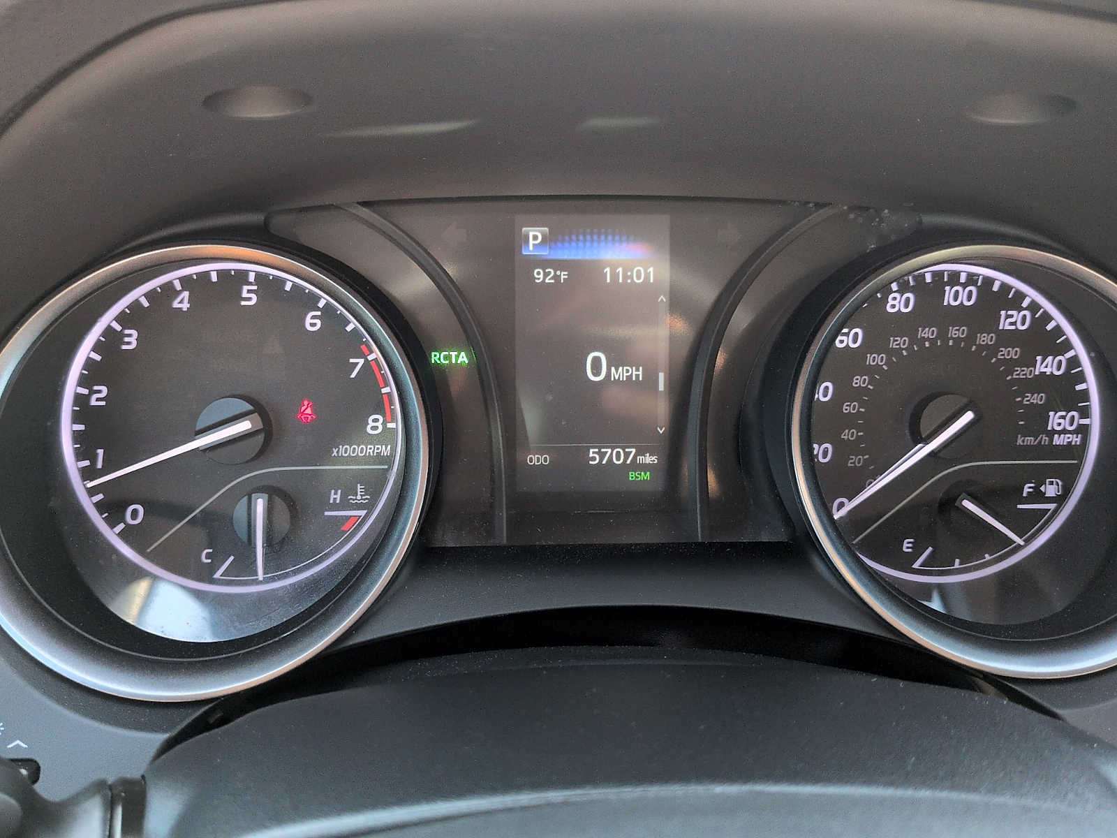 Used 2024 Toyota Camry SE w/ Convenience Package FWD image 18