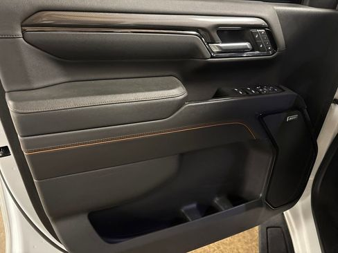 Used 2024 GMC Sierra 2500 AT4 w/ Technology Package image 15