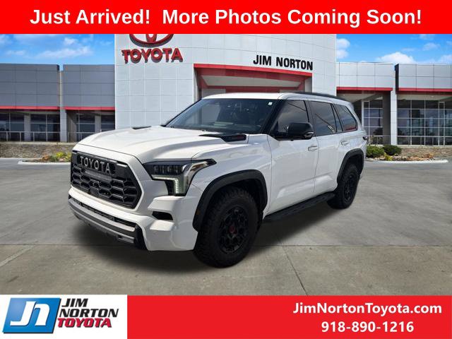 Used 2024 Toyota Sequoia TRD Pro AWD/4WD image 2