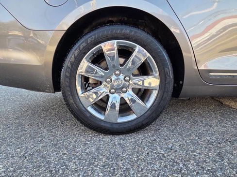 Used 2011 Buick LaCrosse CXL w/ Luxury Package image 35