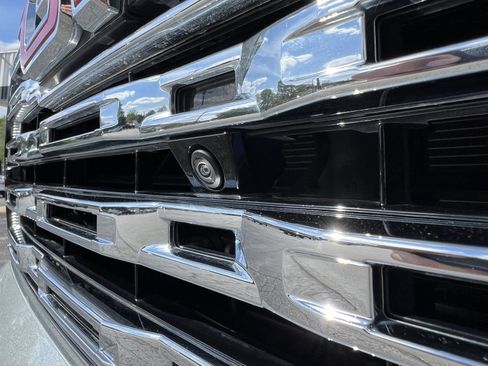 Used 2023 GMC Canyon Denali AWD/4WD image 12