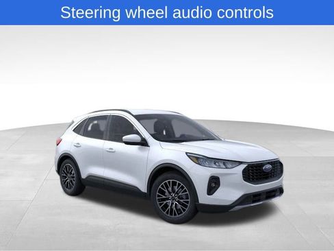 New 2025 Ford Escape SE w/ Class II Trailer Tow Package image 7