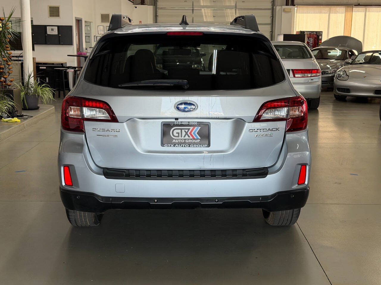 Used 2017 Subaru Outback 2.5i Limited AWD/4WD image 3