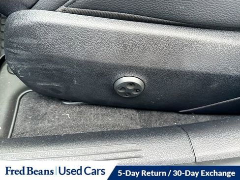 Used 2022 Mercedes-Benz C 300 4MATIC Sedan image 36