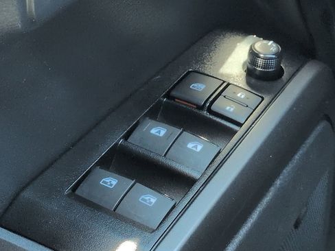 Used 2023 Toyota Tacoma TRD Off-Road w/ TRD Premium Off Road Package image 22