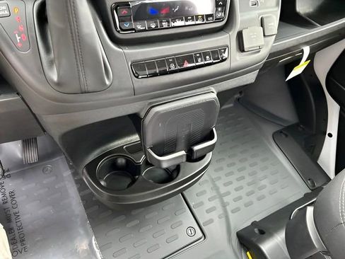 New 2024 RAM ProMaster 3500 w/ Leather Interior Group image 25