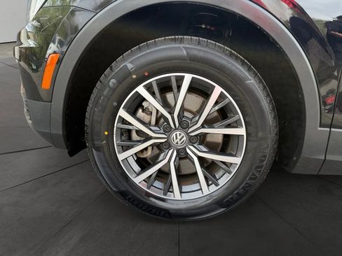 Used 2021 Volkswagen Tiguan S AWD/4WD image 9