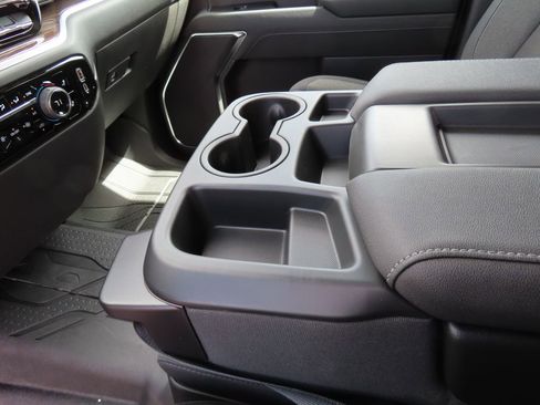New 2026 Chevrolet Silverado 1500 RST AWD/4WD image 6