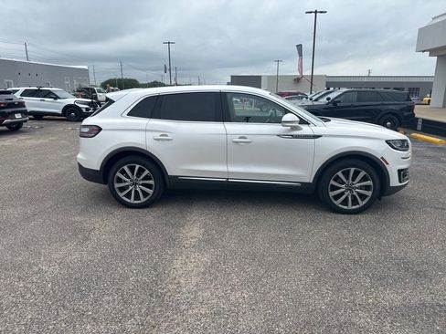 Used 2019 Lincoln Nautilus Select FWD image 13