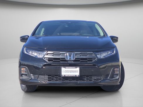 Used 2025 Honda Odyssey EX-L image 3