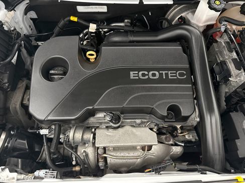 Used 2021 Chevrolet Equinox Premier w/ Redline Edition FWD image 25