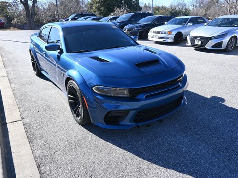Used 2022 Dodge Charger SRT Hellcat image 4