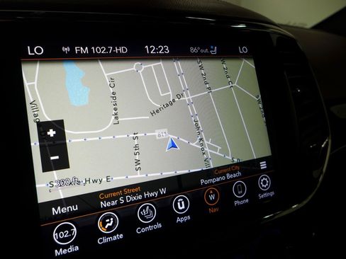 Used 2021 Jeep Grand Cherokee Overland AWD/4WD image 25