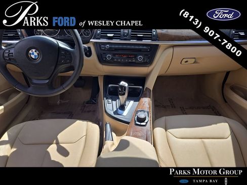 Used 2015 BMW 320i Sedan RWD image 10