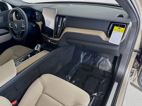 New 2026 Volvo XC60 T8 Plus w/ Protection Package Premier AWD/4WD image 29