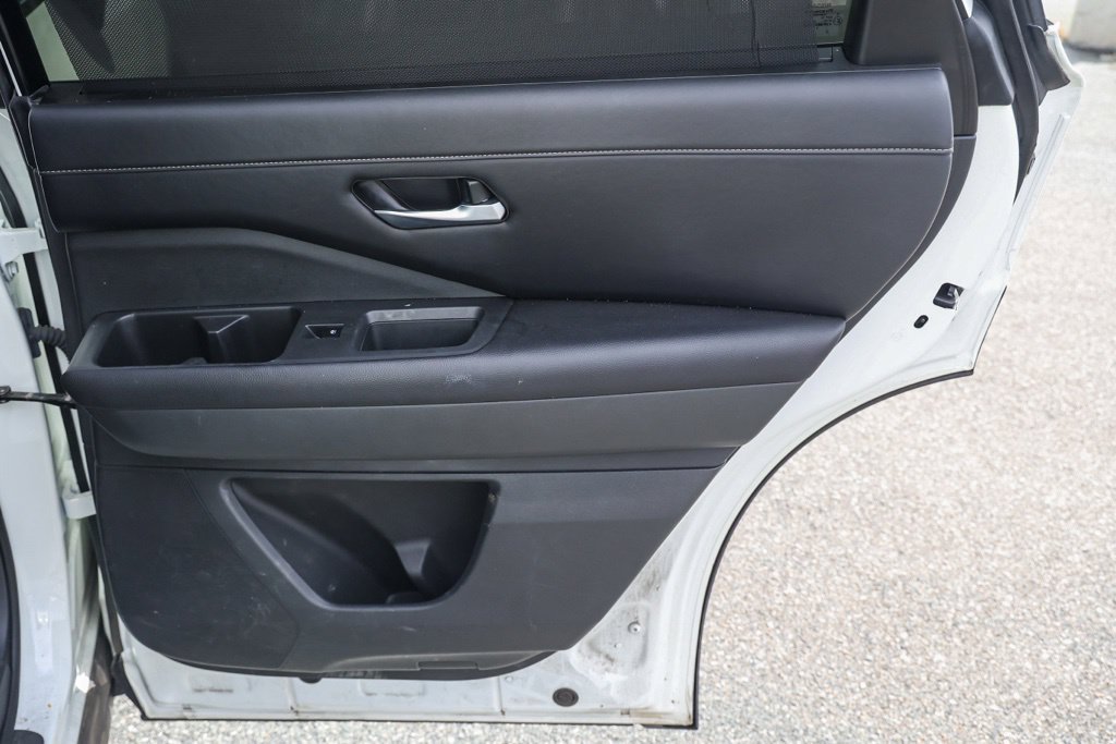 Used 2024 Nissan Pathfinder SL w/ SL Premium Package FWD image 20