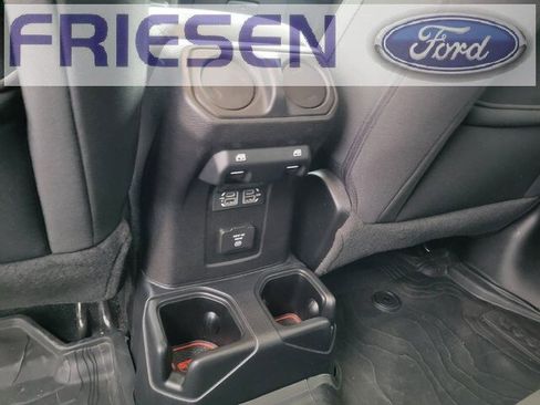 Used 2020 Jeep Wrangler Unlimited Sahara image 24