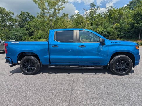 Used 2024 Chevrolet Silverado 1500 Custom w/ Rally Edition AWD/4WD image 6