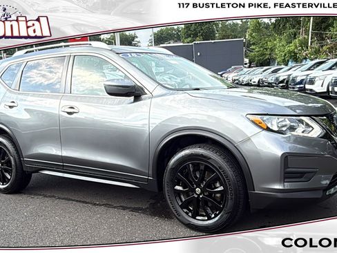 Used 2018 Nissan Rogue SV AWD/4WD image 1