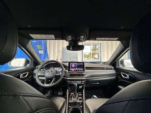 Used 2022 Jeep Compass Latitude AWD/4WD image 26
