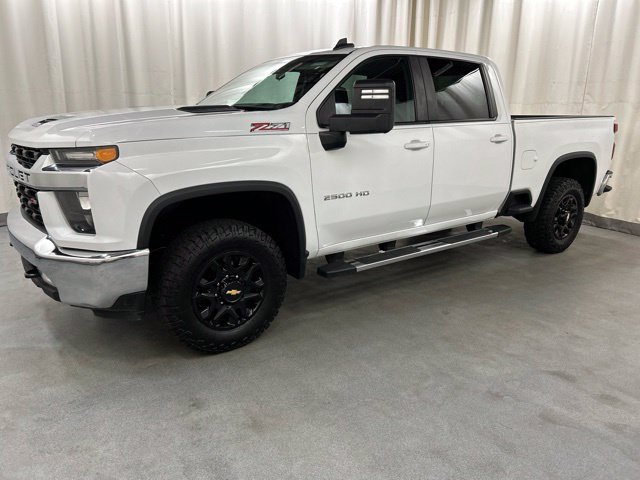 Used 2023 Chevrolet Silverado 2500 LT w/ Convenience Package AWD/4WD image 2