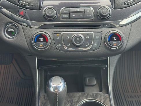 Used 2015 Chevrolet Impala LT image 13