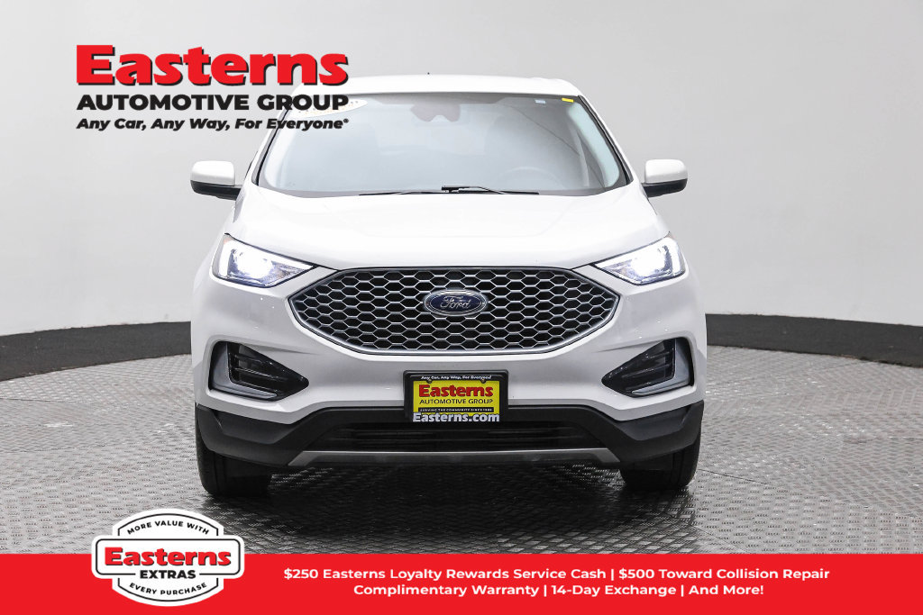 Used 2023 Ford Edge SEL AWD/4WD image 3