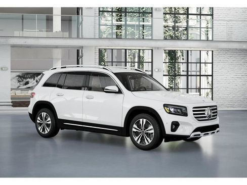 New 2025 Mercedes-Benz GLB 250 4MATIC image 12