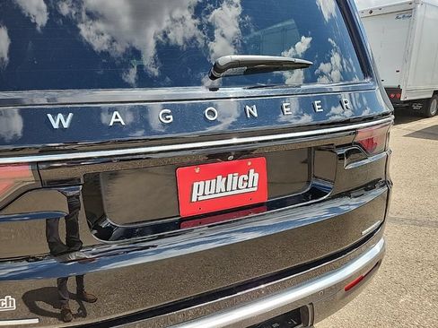 Used 2022 Jeep Wagoneer Series II w/ Convenience Group I AWD/4WD image 42