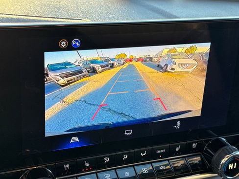 Used 2026 Chevrolet Colorado ZR2 image 21