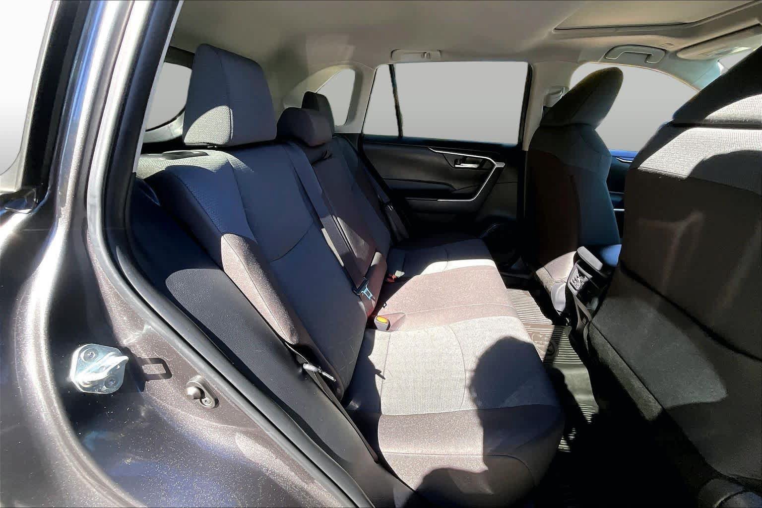 Used 2024 Toyota RAV4 XLE w/ Convenience Package AWD/4WD image 19
