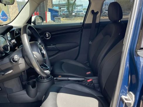 Used 2015 MINI Cooper 4-Door Hardtop image 56