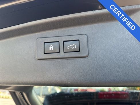 Certified 2025 Subaru Outback Touring XT AWD/4WD image 32