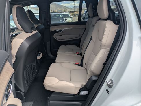 New 2026 Volvo XC90 B5 Core AWD/4WD image 15