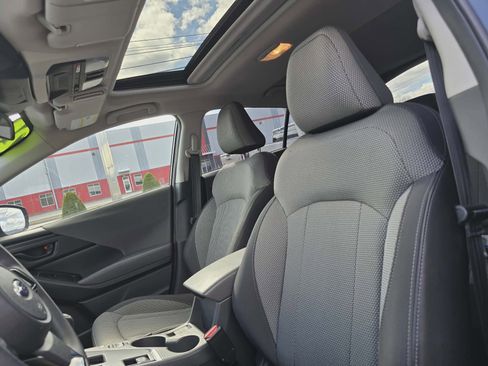 Used 2024 Subaru Crosstrek 2.0i Premium image 10