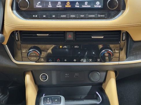 Used 2023 Nissan Rogue Platinum w/ Platinum Premium Package image 21