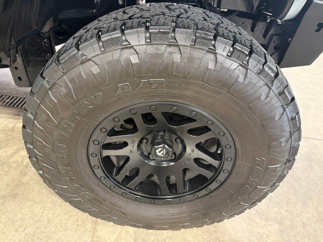 Used 2023 Jeep Wrangler Unlimited Sahara w/ Dual Top Group AWD/4WD image 5