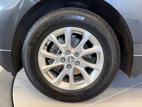 Used 2021 Chevrolet Equinox LS w/ LS Convenience Package FWD image 24